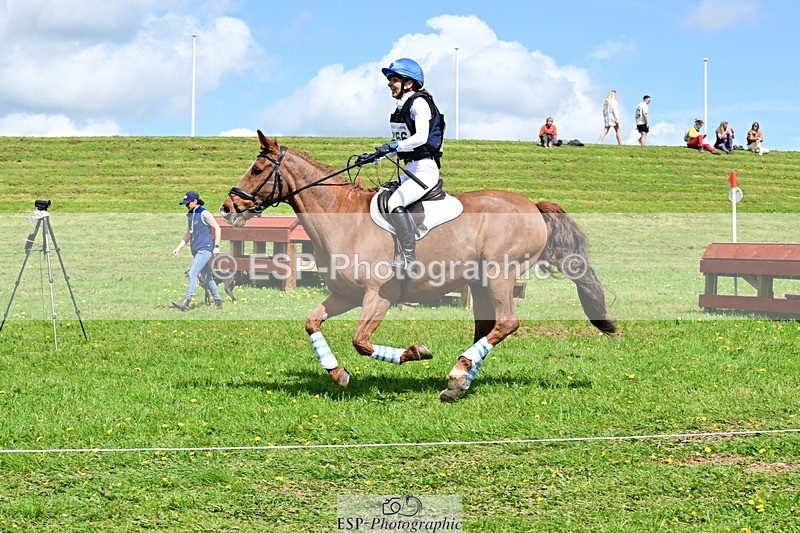 260419-130005-12181 - P-756-Siobhan.Micklethwaite