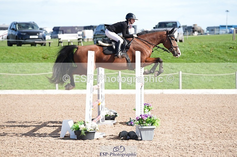 250913-105019-06256 - Cls 14 Snr Newcomers