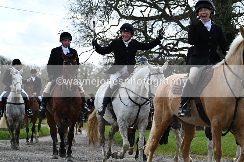 WJ7_9850 - Walk Home