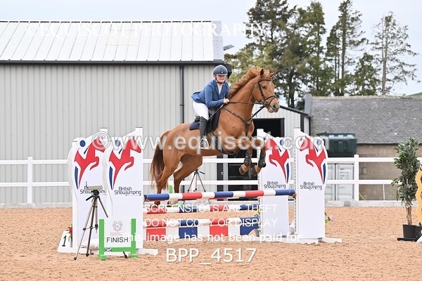 BPP_4517 - CLASS 20 SUN British Novice/90cms Open