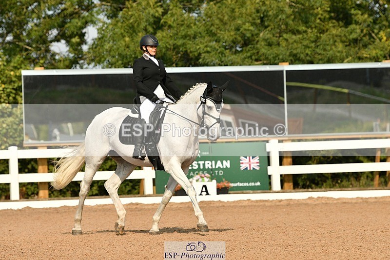 250817-095139-07617 - 179-Kate.WilliamsGhyllwood.April.Moment