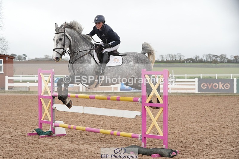 251109-104704-03465 - Cls 19 Snr 1.05m Open