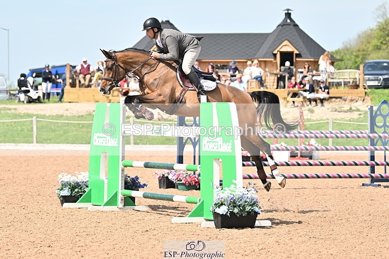 240510A-144933-08145 - Cls 23 Talent Seeker Inc 7yr old 14.10 to Finish