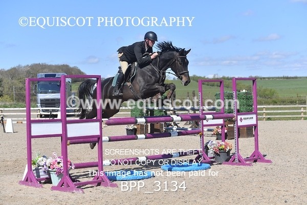 BPP_3134 - CLASS 14  Senior Newcomers/ 1.10m Open