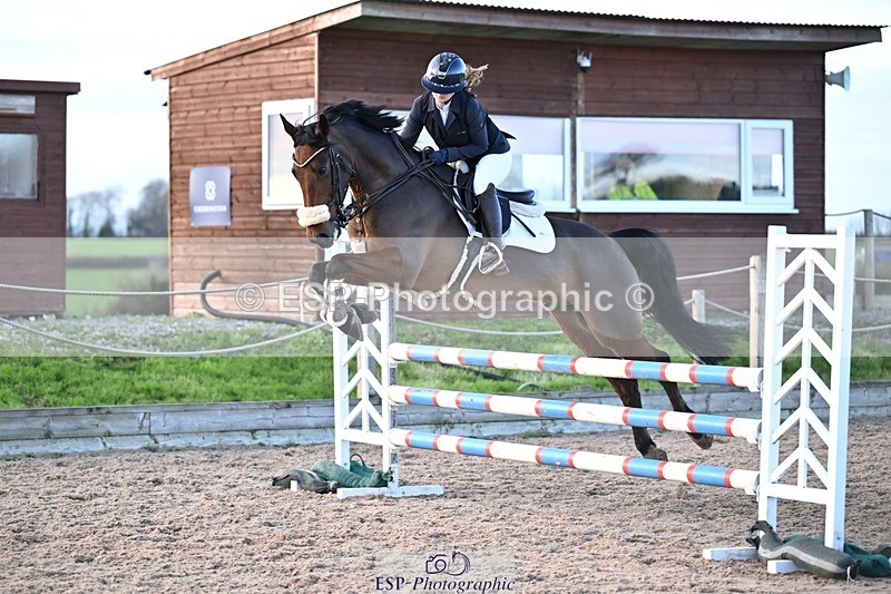 251130-143742-02225 - Cls 27, 28 & 29 1m & 1.10m Club & Schools