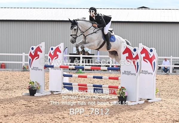 BPP_7812 - CLASS 16 FRI GFS Saddles Senior Newcomers/1.10m Open