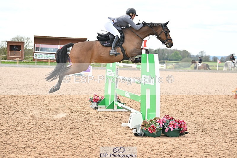 240418A-151900-04641 - Cls 9, 2 Star Big Tour 1.40m