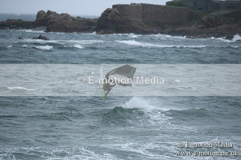 WS 150913-173 - Windsurfing