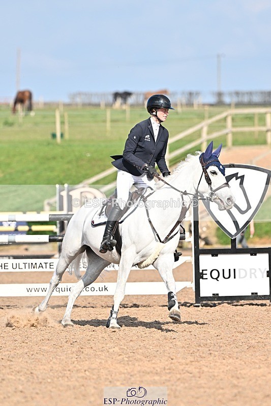 250326-143029-01172 - Cls 6 Foxhunter and 1.20m