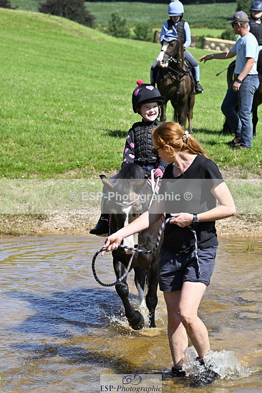 240728B-105744-00750 - Theo's Group XC