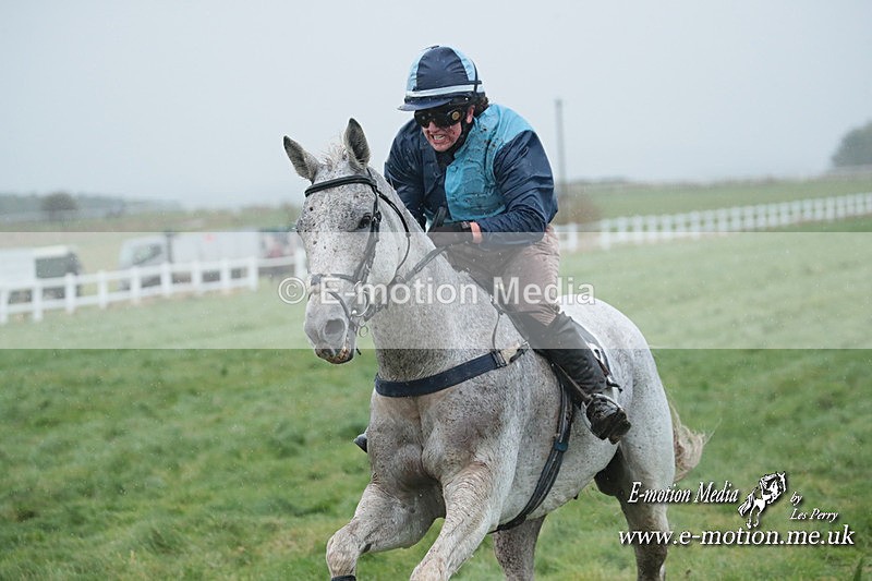 PtP 101223 25 - New Forest Hounds PtP Larkhill 10/12/23