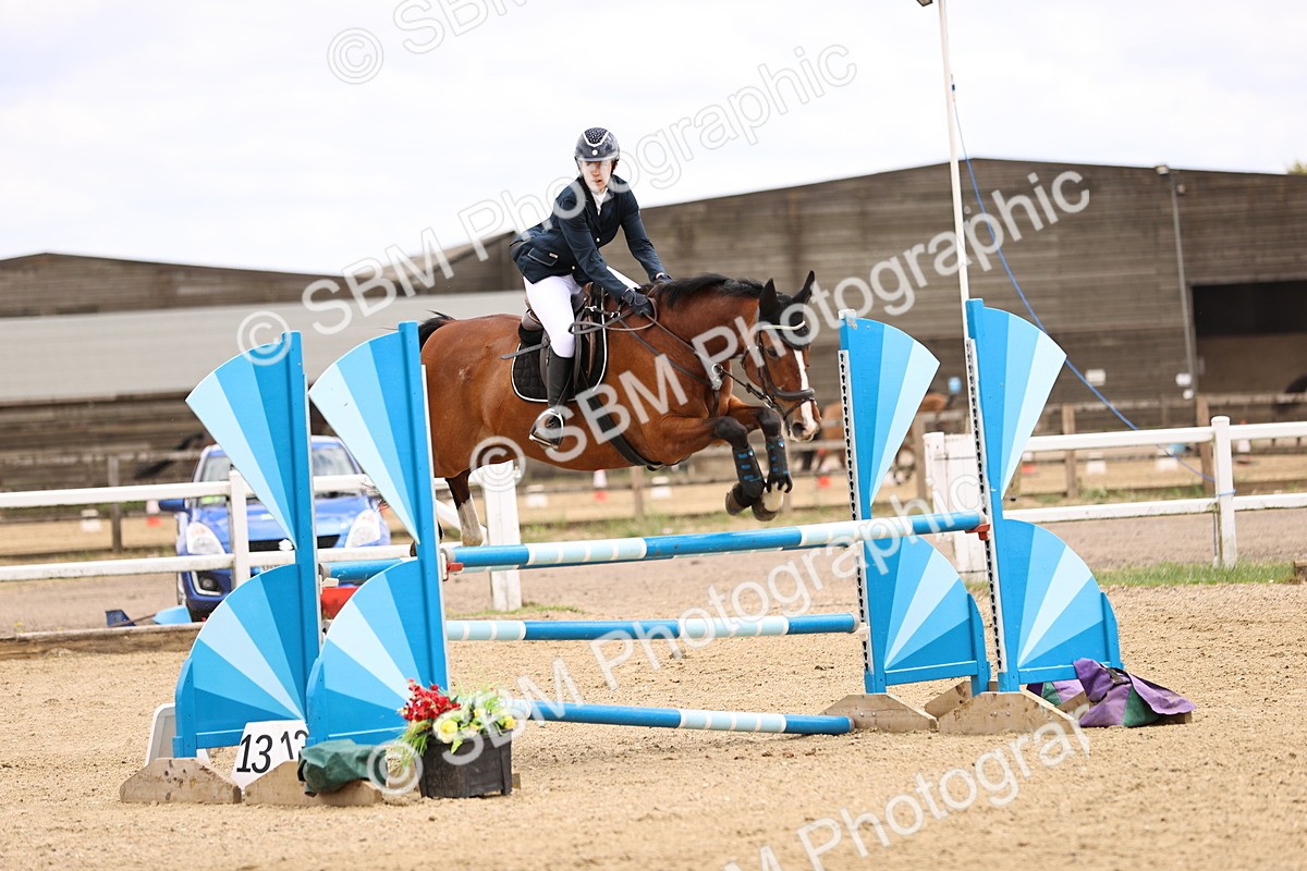 SBM_000378 - Class 4 - 1m showjumping