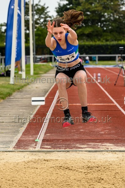 Age25SUN-910609 - Field Female Set Two