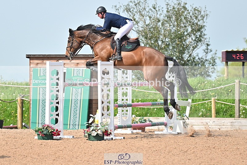 240512A-103230-17296 - Cls 48 National 1.30m Open