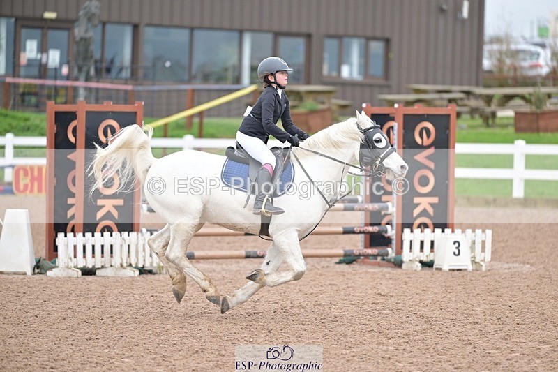251116-113926-01268 - Cls 5 Pony Discovery and 90cm Open