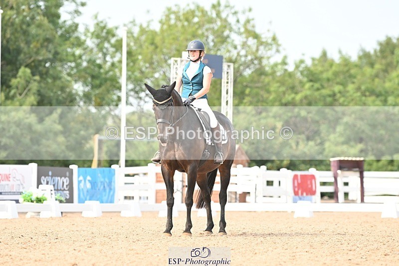 250816-152500-05848 - 036-Georgina.YoungMinuet1v