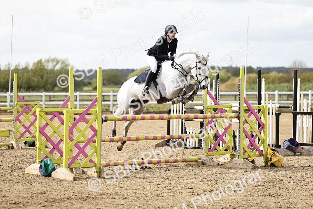 SBM_001217 - Class 4 - Senior Newcomers - 1.10m