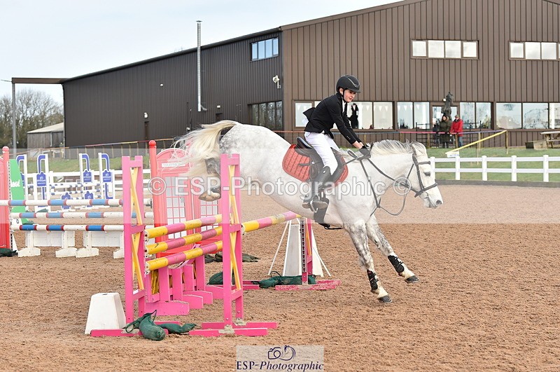 240210A-115740-01064 - Cls 8 Pony Newcomers & 1m Open