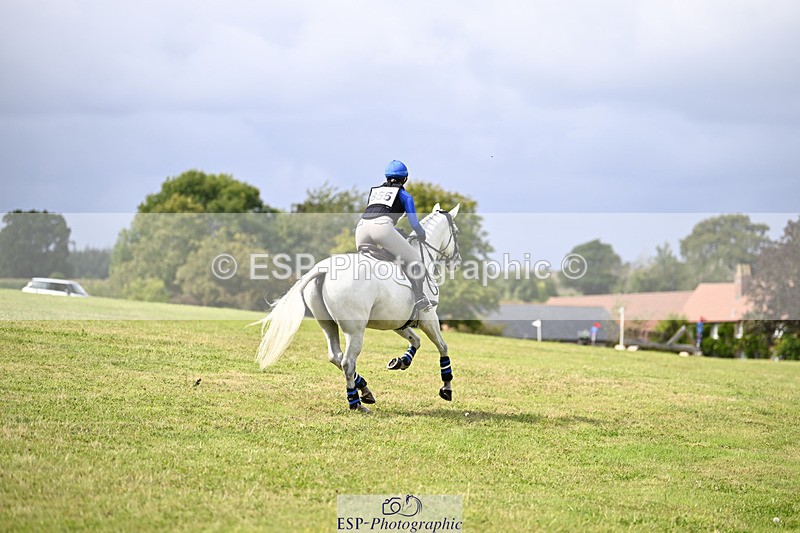 240825X-141659-34778 - 80cm XC 14.30 to 15.30