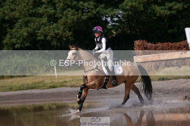 250802A-103818-01466 - A-008-Sophia.Vestey-BURDAL.DUKE