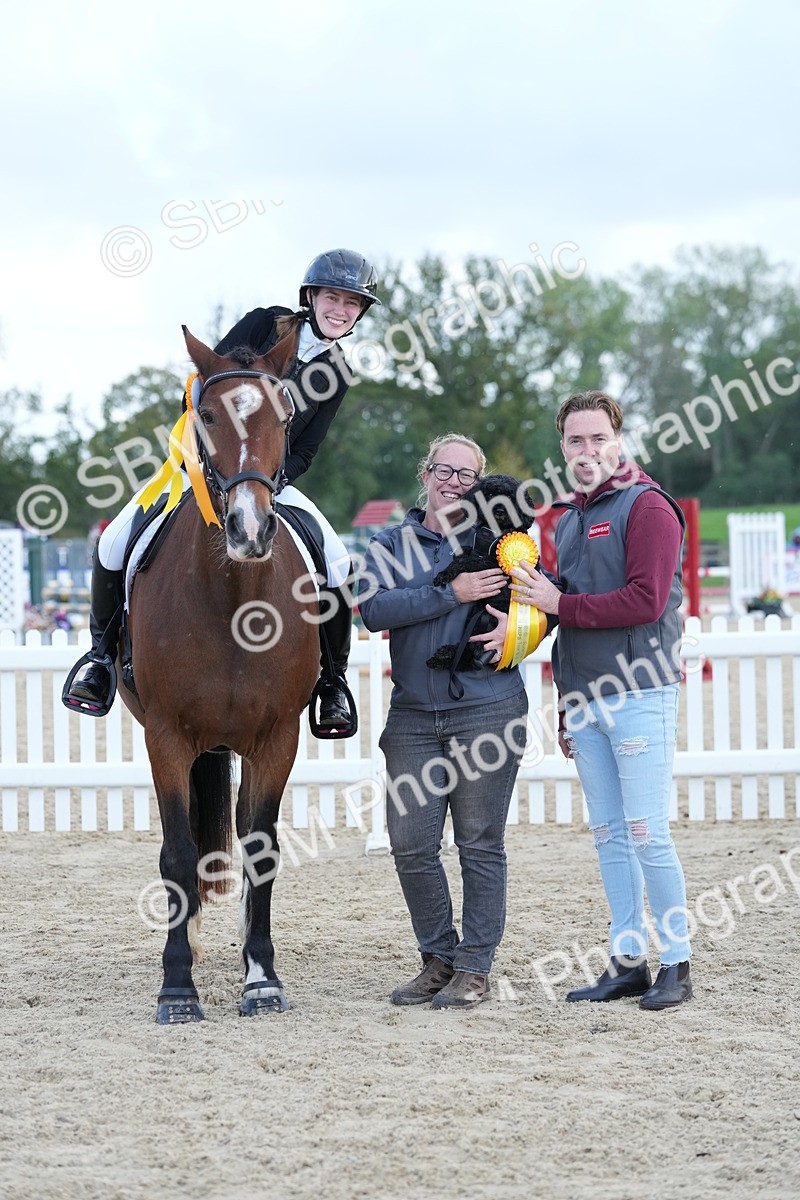 SBM_29196 - J43 - Horse & Hound Open 50cm