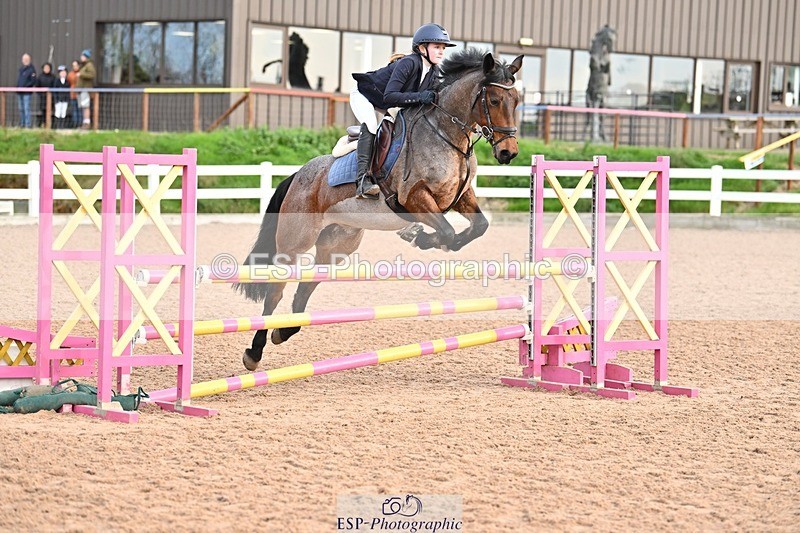 241117X-101639-03619 - Cls 09s Pony intro 90cm