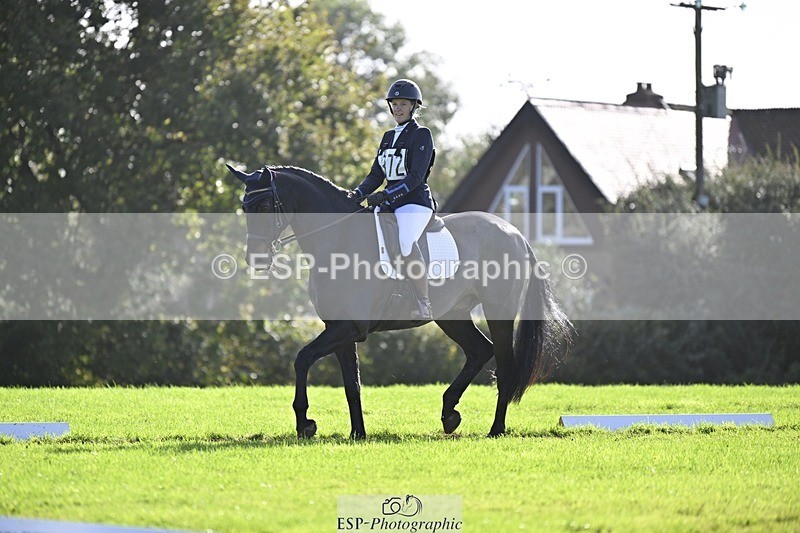 241025-115210-06960 - 372-Michelle.Newnham-LOUIS.HS