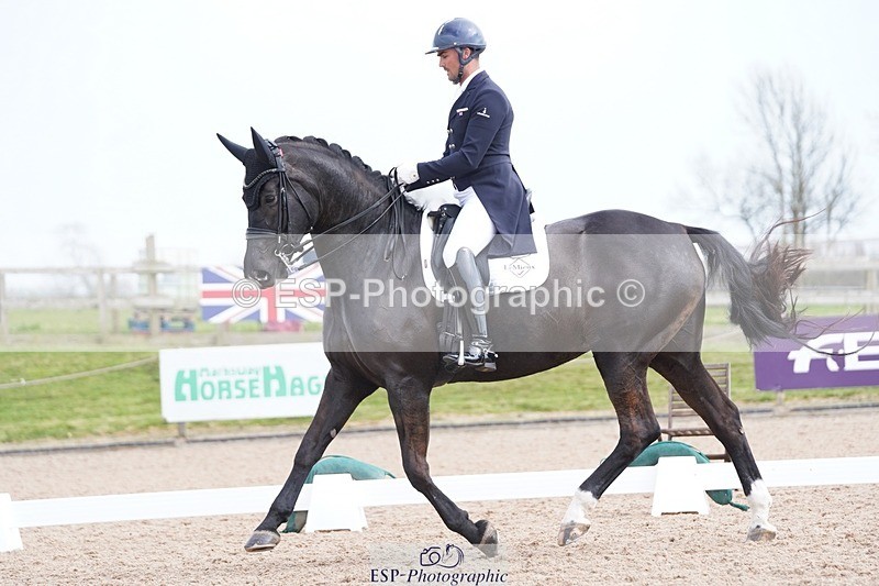 250403-141056-02872 - 022-Jezz.Palmer-Romanno.Weltino