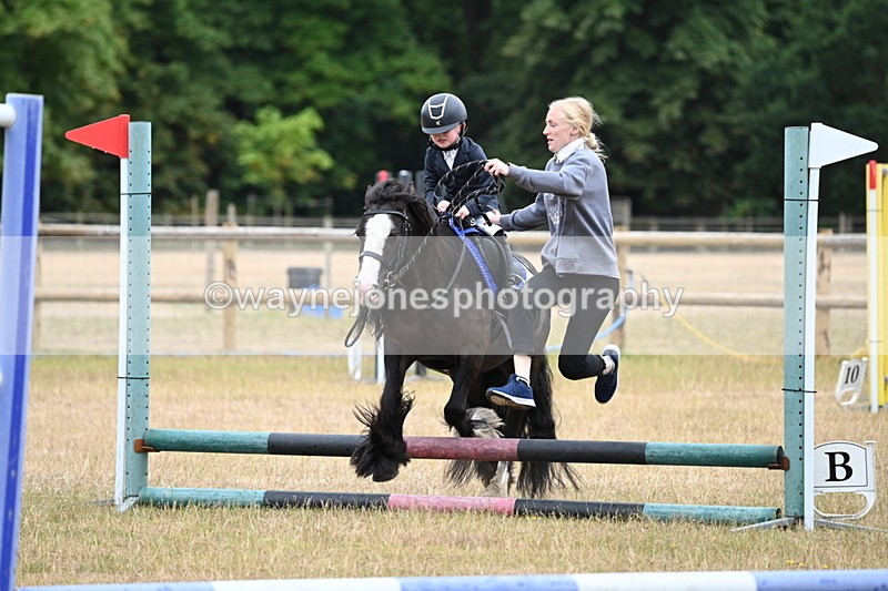 WJ6_9533 - Class 12 Minimus Jumping 45cm