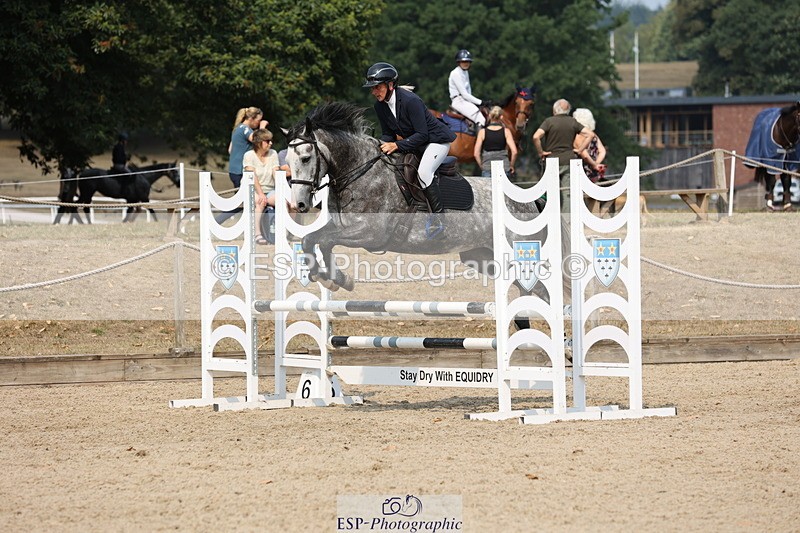 250816A-110234-00941 - Cls 3 Snr British Novice