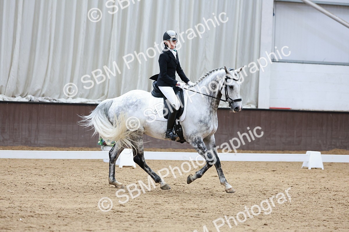 SBM_010027 - Class 6b - Novice 6 - 12.40-13.43