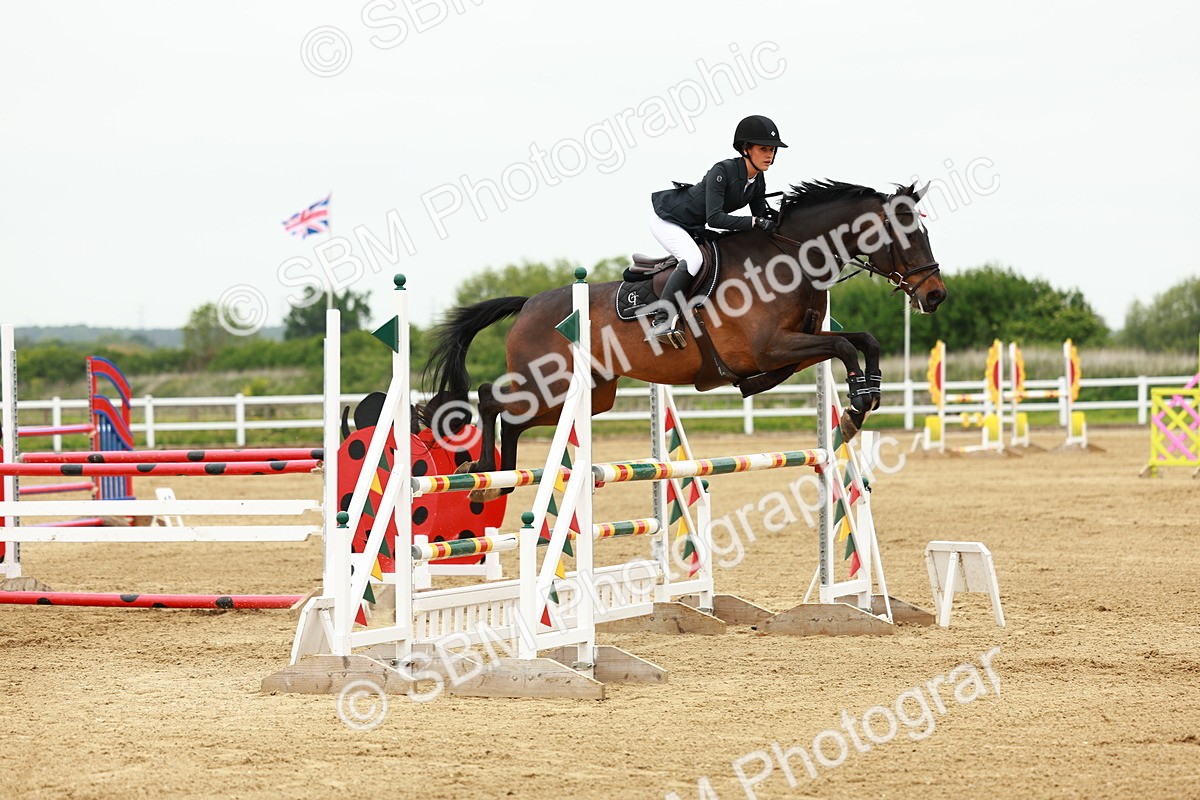 SBM_001115 - Class 4 - Senior Newcomers - 1.10m