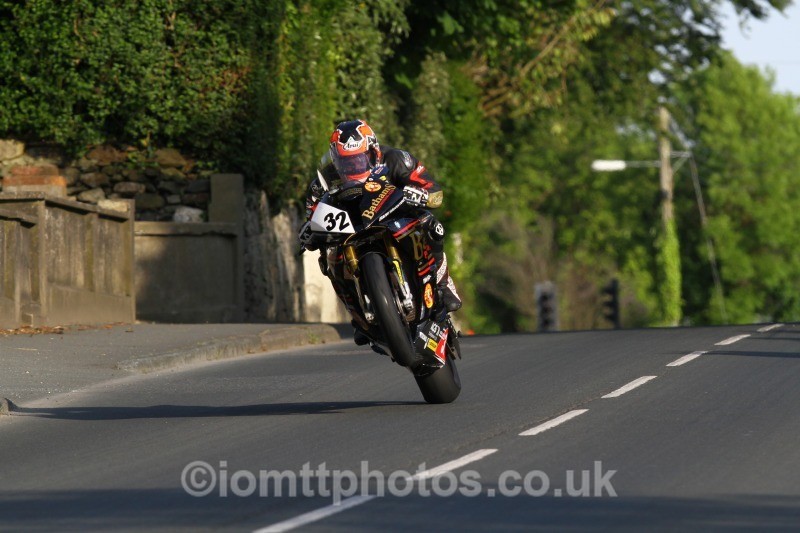 Stephen Thompson BMW / Bathams BMW - Tuesday Practice Solos