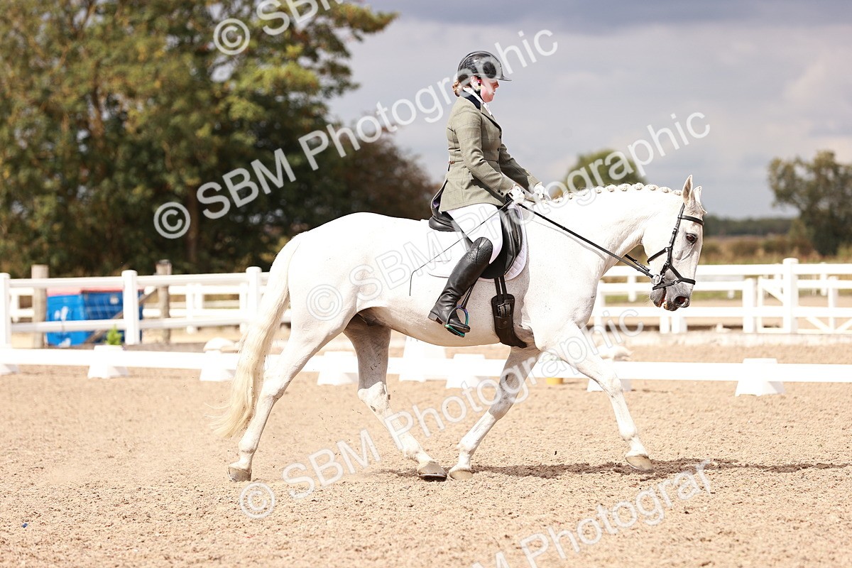 SBM_06306 - Class 37 - Novice 5