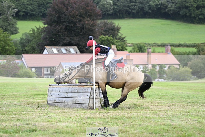 240825X-111656-32483 - 70cm XC 11.00 to 12.00