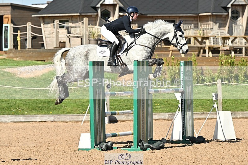 250416-153533-01804 - Cls 6 Foxhunter and 1.20m