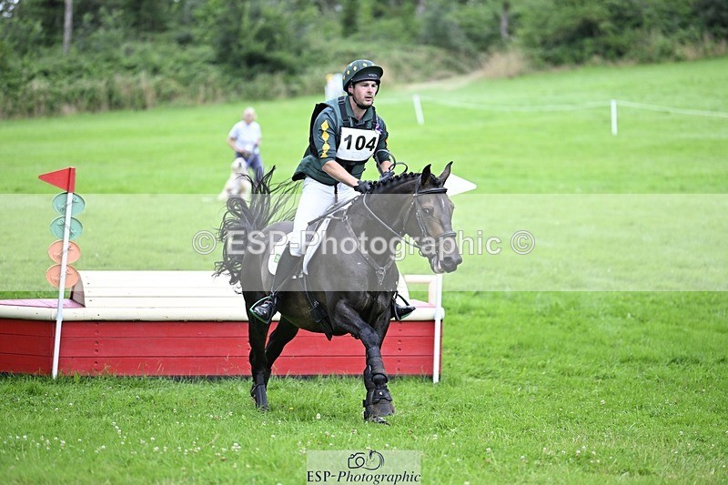 240803-114723-03750 - 104-Ollie_Martin-MIH_HUNTERS_BEAR