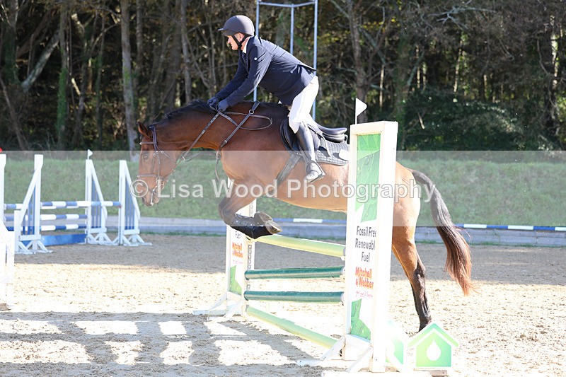 3E7A5326 - Class 4: Senior British Novice/90cm open