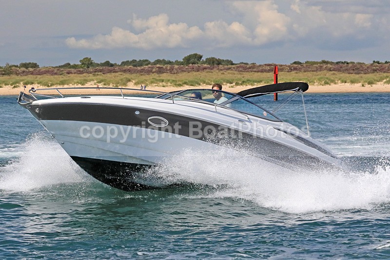 170813 UNNAMED - CROWNLINE 1Y3A3216 1 - Motorboats - Open