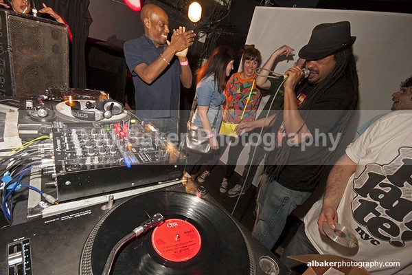 181 - Friends-&-Family @ the-roadhouse 24.04.15