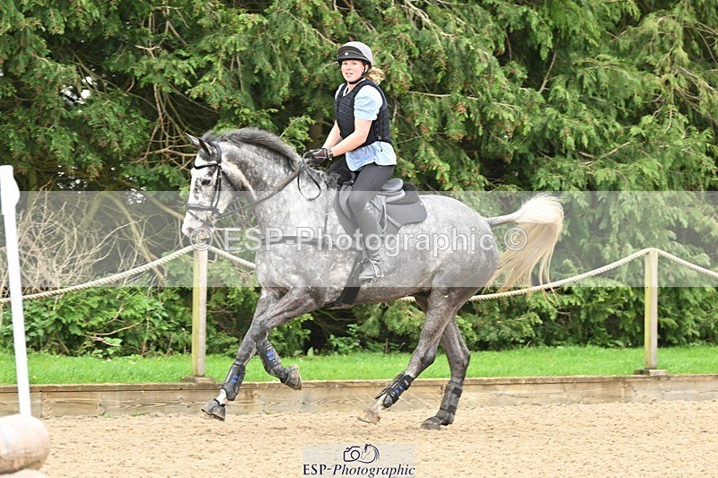 240411-114830-01134 - Group 4 XC