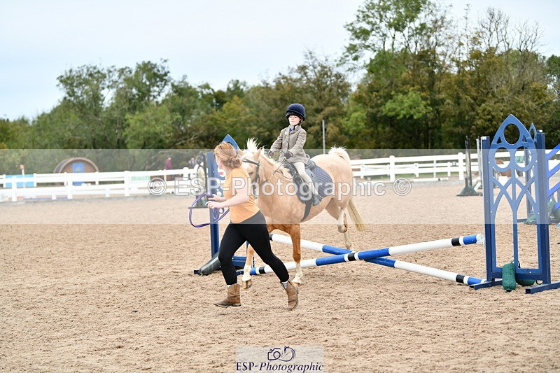 241013B-104717-00461 - Cls 2c 40cm Lead Rein