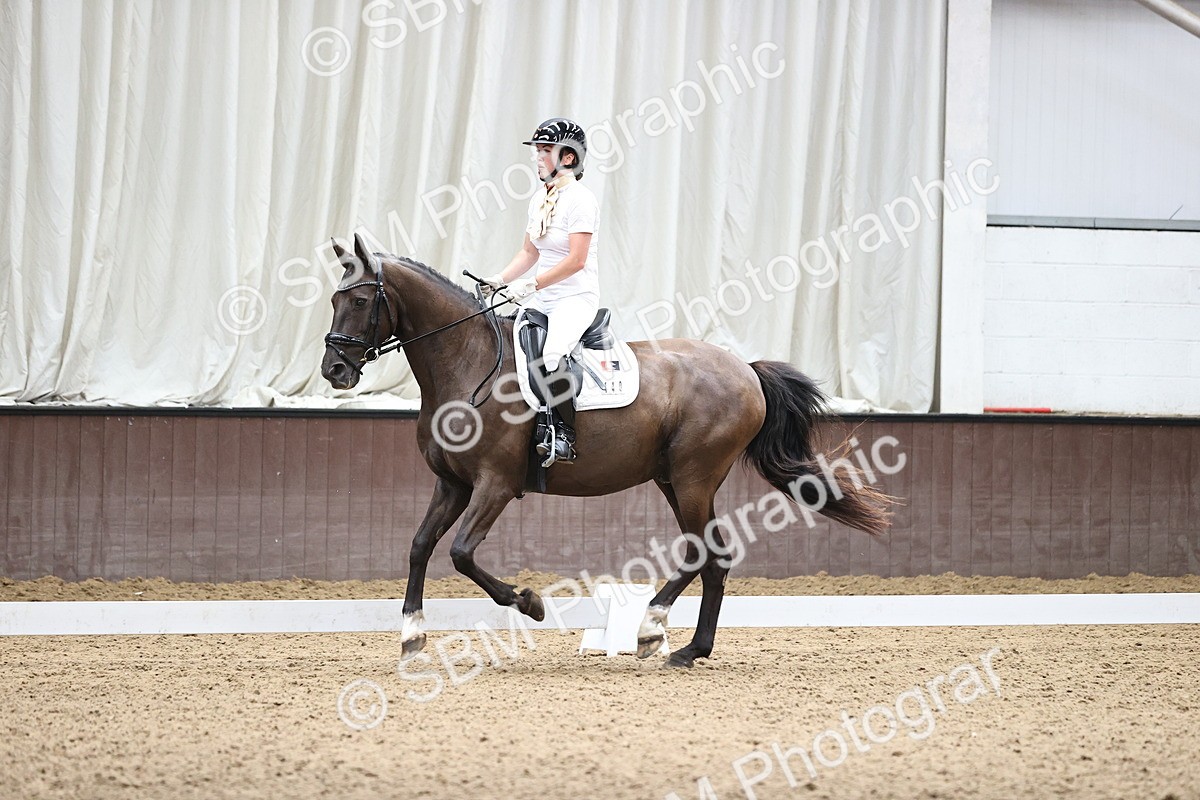 SBM_001895 - Novice 4 - 11.15-13.22