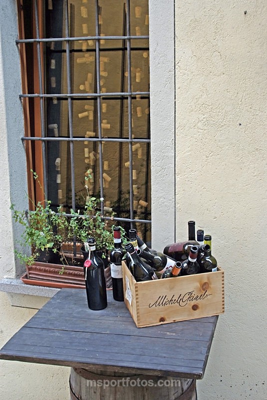 Wine tasting display - Travel, city/land scapes