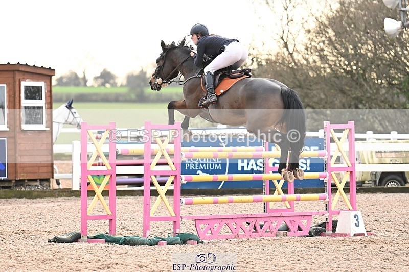251206-142938-01299 - Cls 15 National 1.30m and 1.40m