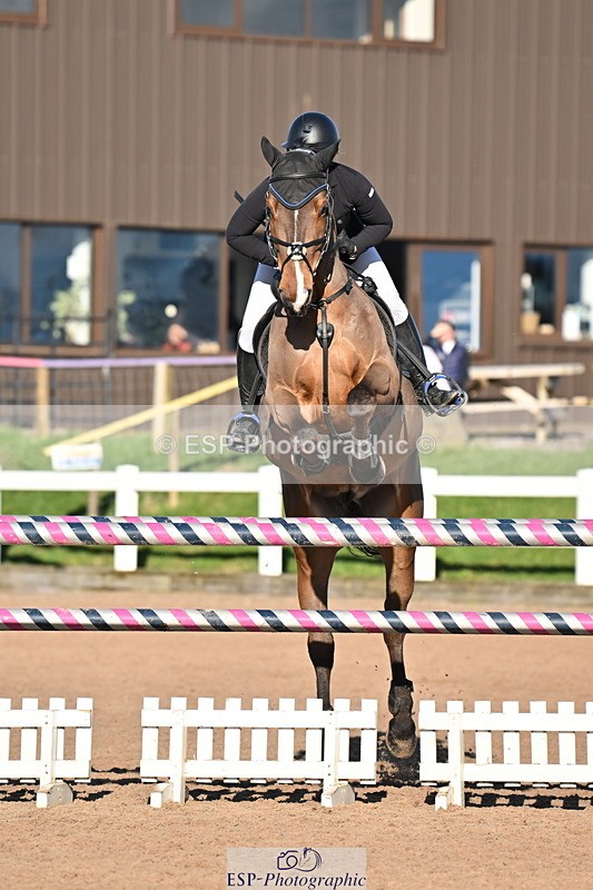 240224A-150811-04067 - Cls 15 Foxhunter and 1.20m Open