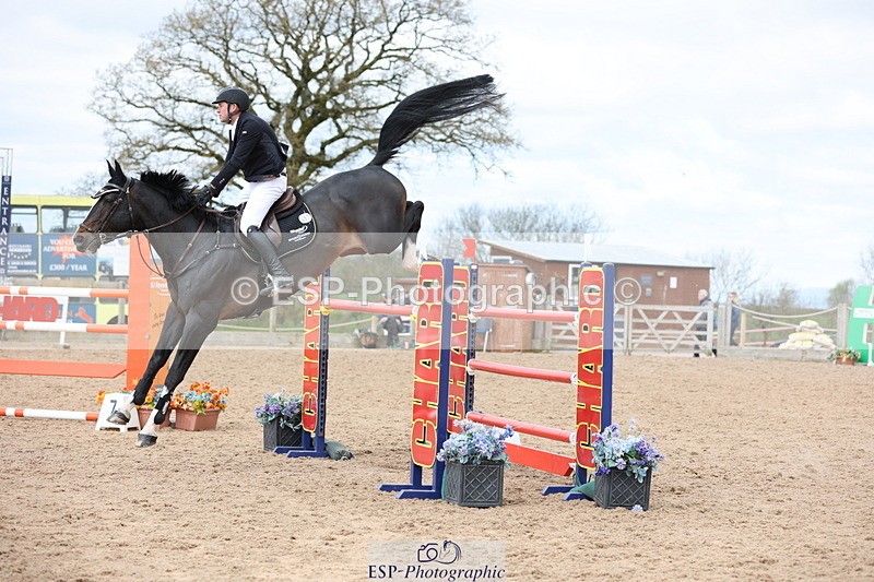 240419A-124725-07441 - Cls 6, 2 Star Medium Tour 1.35m