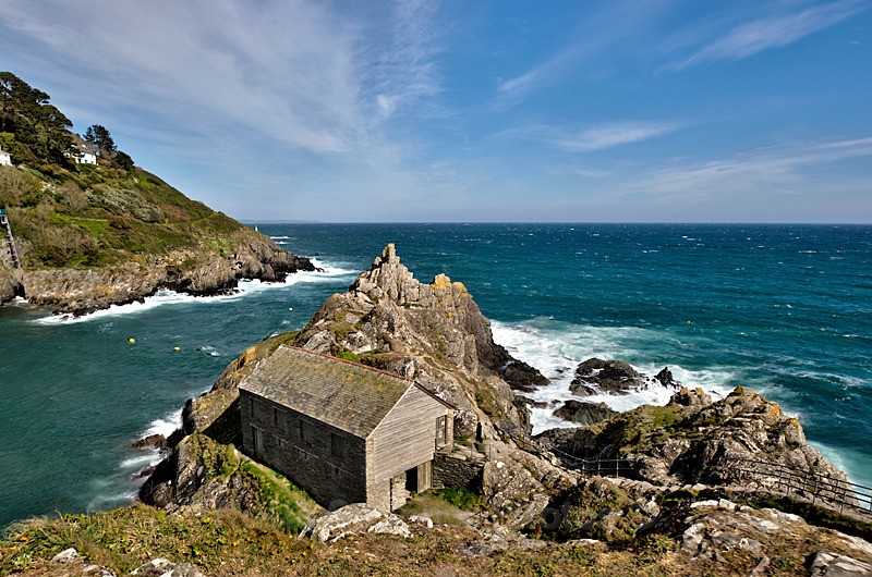 The Net Loft on the cliff top at Polperro - Polperro