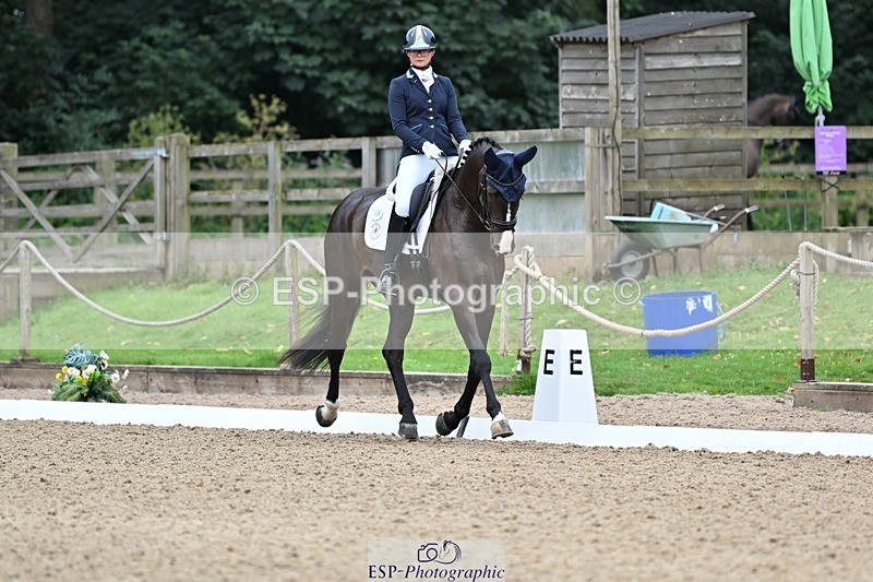 240810-101805-02630 - 195-Isobel.Goodwin-Milano.van.hof.olympia