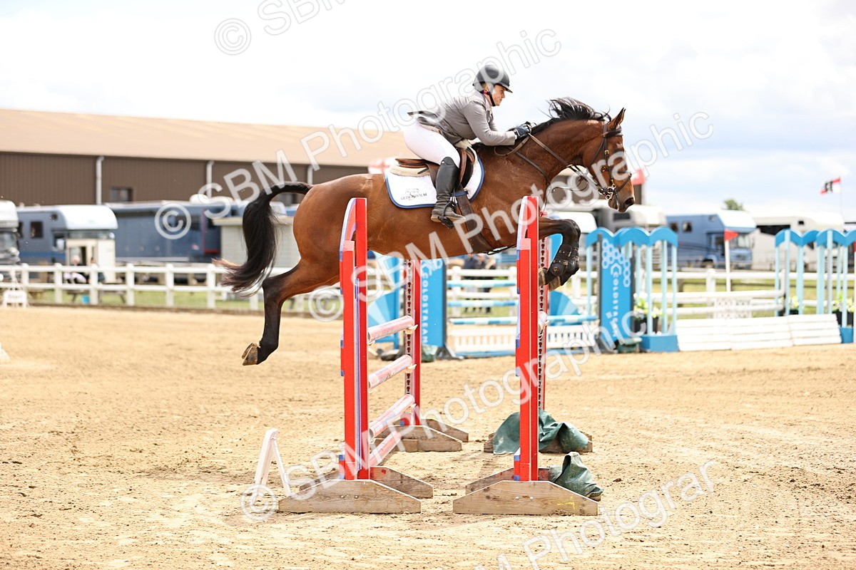 SBM_002944 - Class 11 - Senior Newcomers - 1.10m